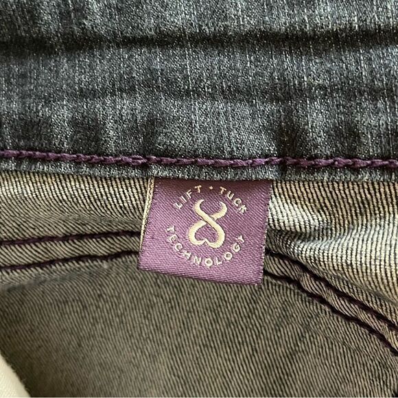 NYDJ | Long Dark/Medium Wash Shorts (4) - Picture 5 of 5